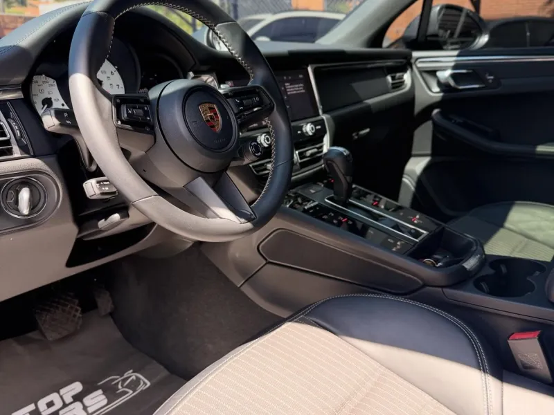 Porsche Macant T 2025 - foto 4