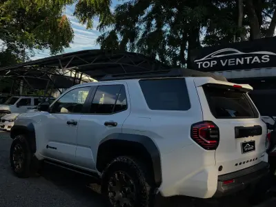 Toyota 4Runner 2025 - Foto 3