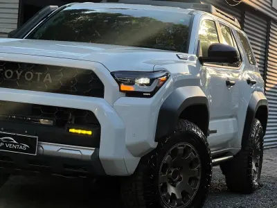 Toyota 4Runner 2025 - Foto 1