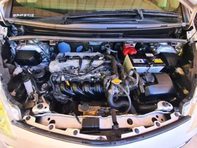 Toyota Ractis 2015 - Foto 6