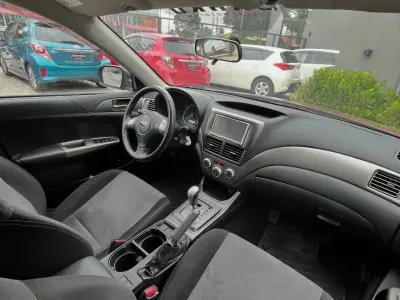 Subaru Impresa 2010 - Foto 2