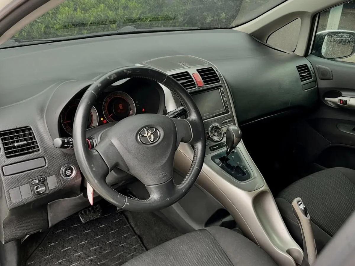 Toyota Auris 2008 - foto 3