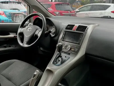 Toyota Auris 2008 - Foto 2
