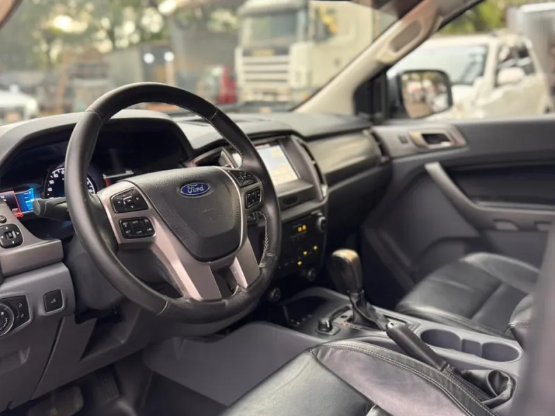 Vendo Ford Ranger 2018 - foto 3