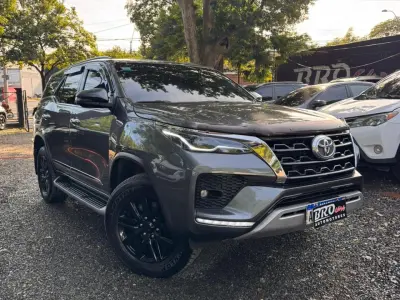 Toyota Fortuner 2020 - Foto 6