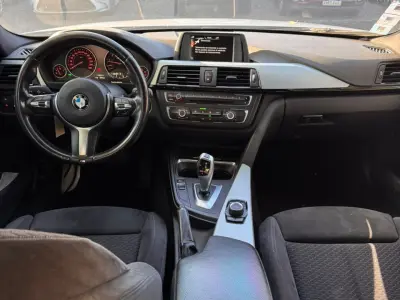 BMW 316i 2015 - Foto 2