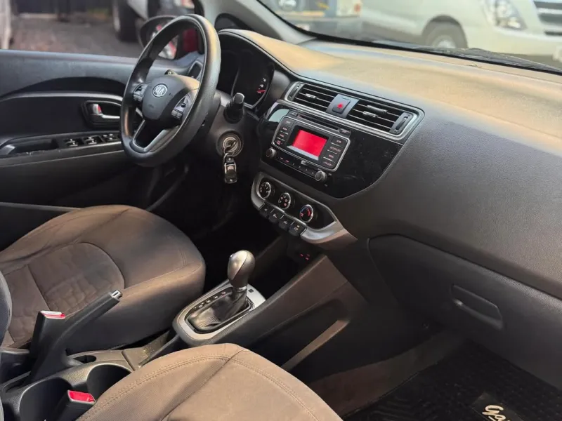 KIA Rio 2017 - foto 3