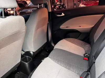 KIA Soluto 2021 - Foto 5