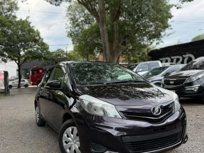 Toyota New Vitz 2013 - foto 4