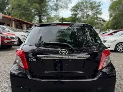 Toyota New Vitz 2013 - Foto 2