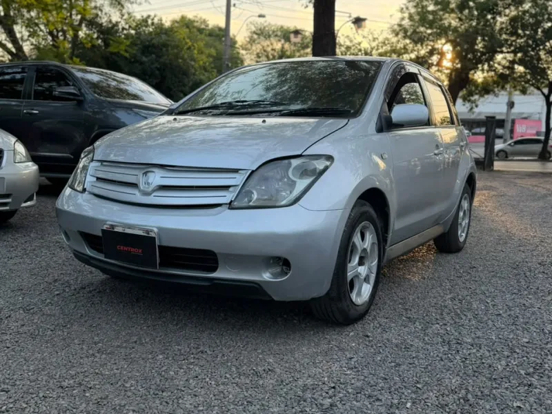 Toyota IST 2004 - foto 6