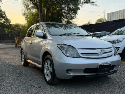 Toyota IST 2004 - Foto 3