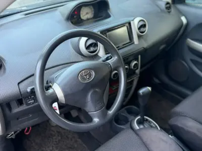 Toyota IST 2004 - Foto 5
