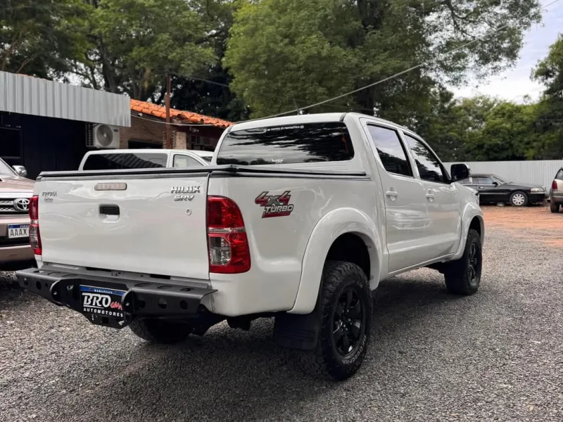 Toyota Hilux 2015 - foto 3