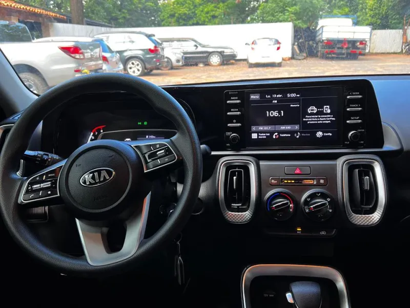 KIA Sonet 2021 - foto 3