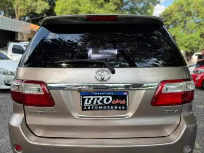 Toyota Fortuner 2010 - Foto 5