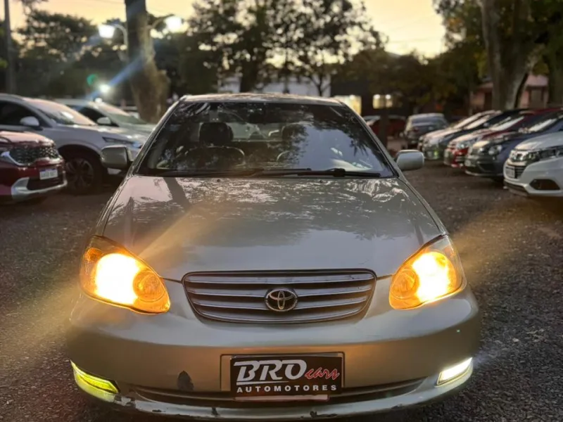 Toyota Corolla 2004 - foto 1