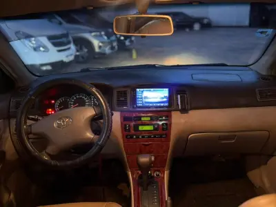 Toyota Corolla 2004 - Foto 3