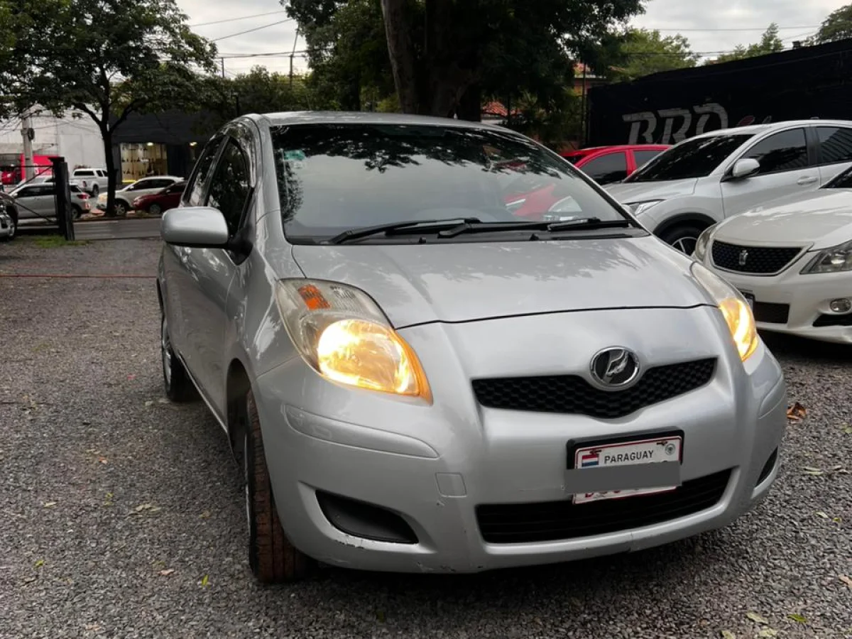 Toyota New Vitz 2008