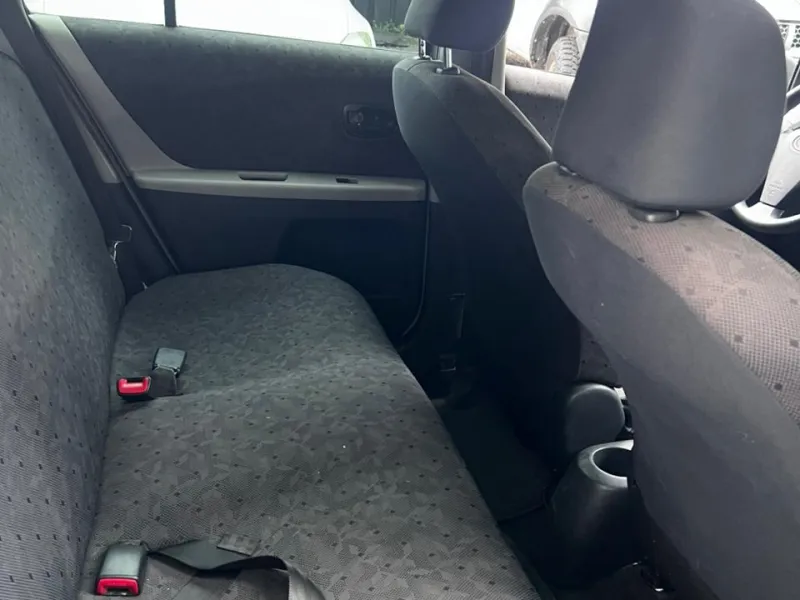 Toyota New Vitz 2008 - foto 3