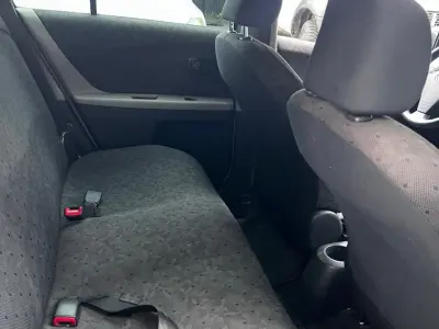 Toyota New Vitz 2008 - Foto 3