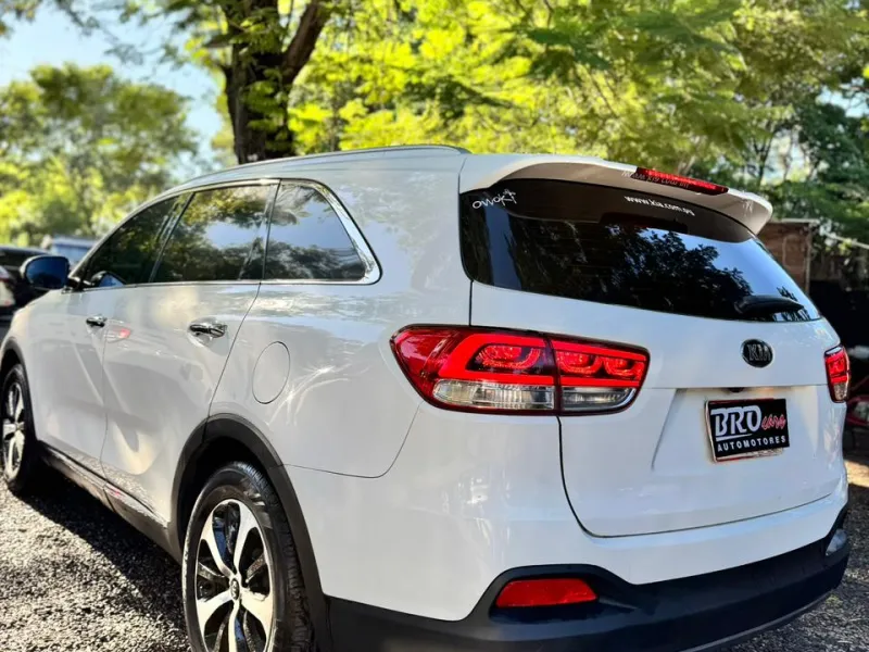 KIA Sorento 2017 - foto 5