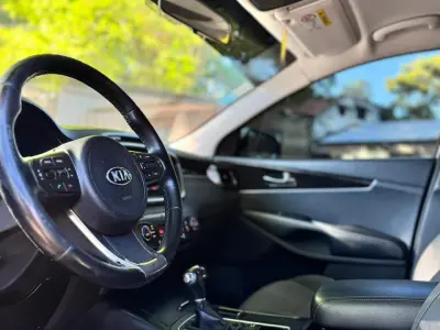 KIA Sorento 2017 - Foto 3