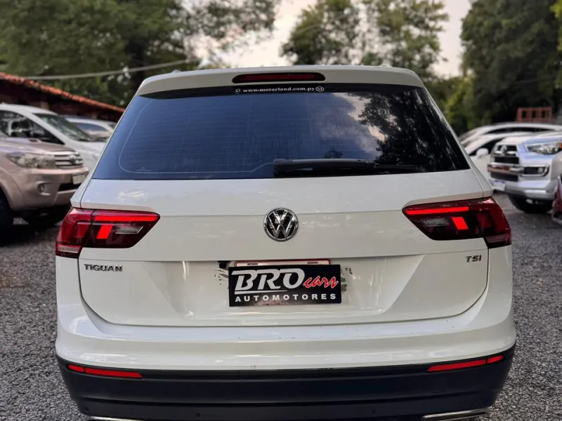 Volkswagen Tiguan 2018 - foto 2