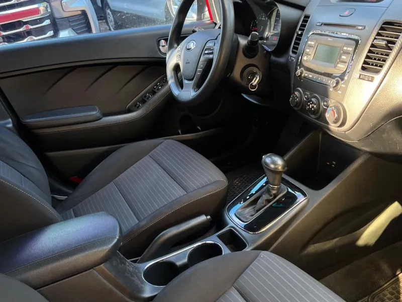 KIA Cerato 2019 - foto 4