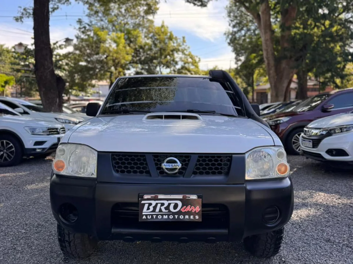NISSAN Frontier 2015