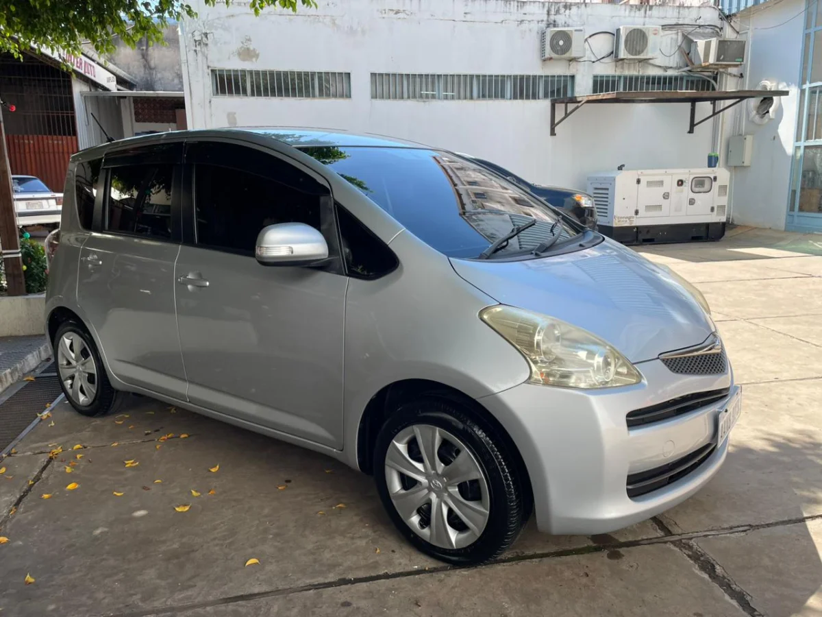 Toyota Ractis 2010