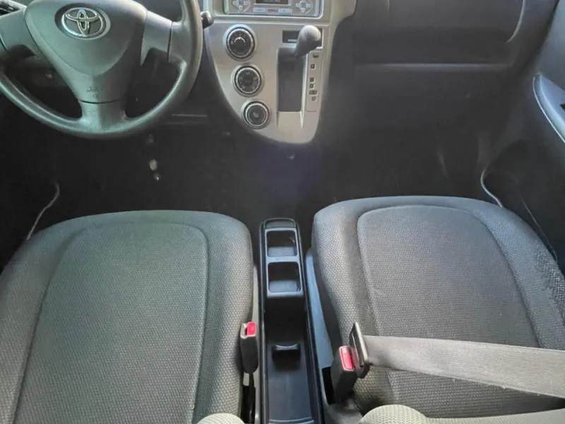 Toyota Ractis 2010 - foto 7
