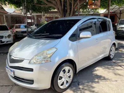 Toyota Ractis 2010 - Foto 5