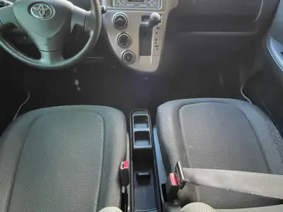 Toyota Ractis 2010 - Foto 7