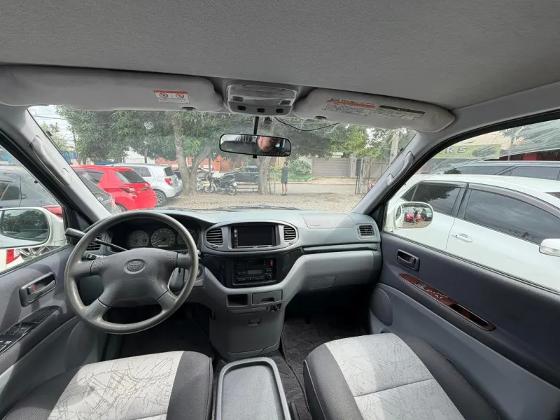 Vendo Toyota Regius Hiace 2000 89.000Km Sin Uso en Paraguay - foto 2