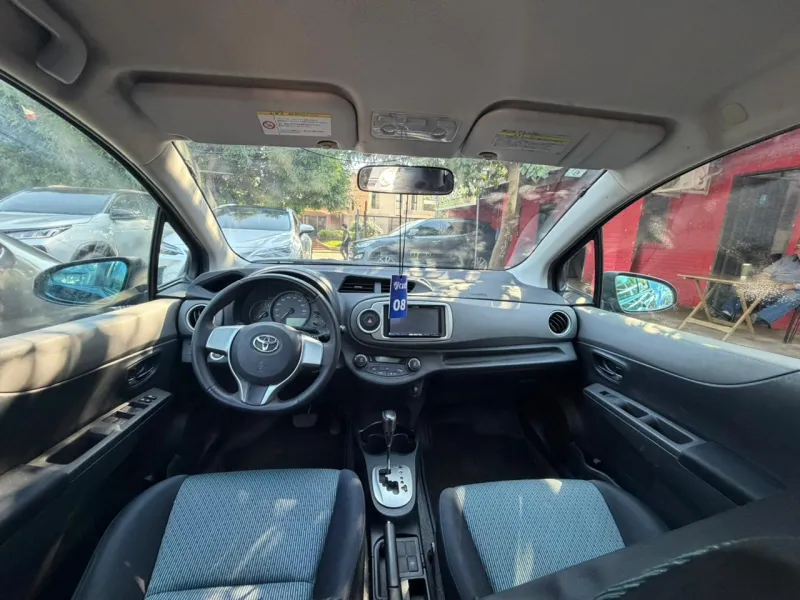 Vendo Toyota Vitz 2011 55.000Km Sin Uso en Paraguay - foto 3