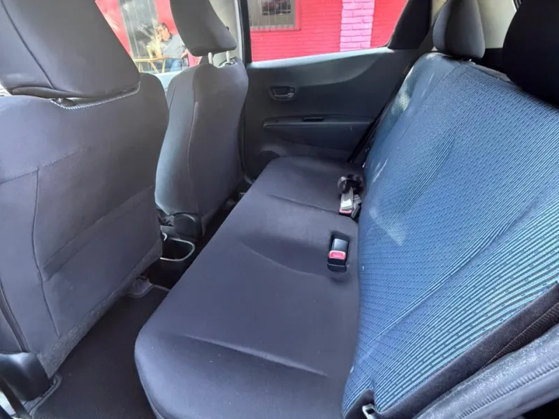 Vendo Toyota Vitz 2011 55.000Km Sin Uso en Paraguay - foto 4