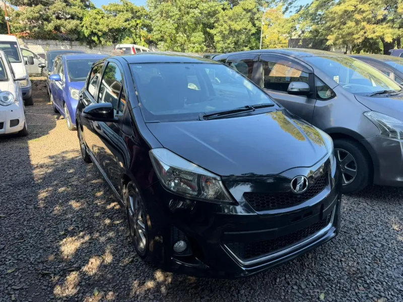 Vendo Toyota Vitz 2011 55.000Km Sin Uso en Paraguay - foto 1