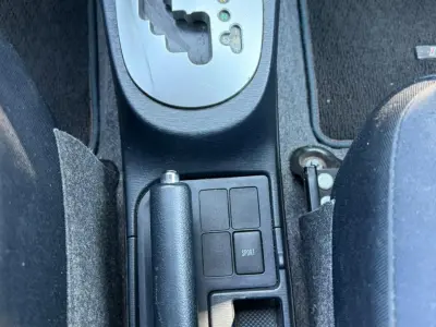 Toyota Vitz 2011 - Foto 2