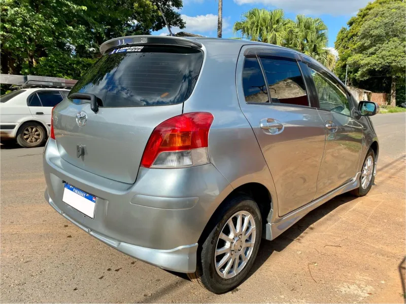 Vendo Toyota Vitz 2010 54.000Km con chapa Mercosur - foto 6