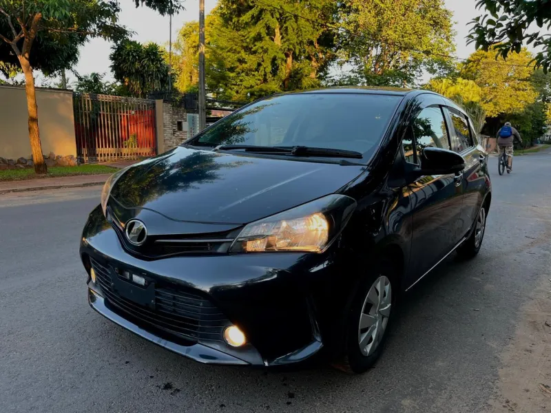 Vendo Toyota Vitz 2014 58.000Km Sin Uso en Paraguay - foto 1