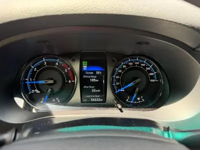 Toyota Hilux 2022 - Foto 6