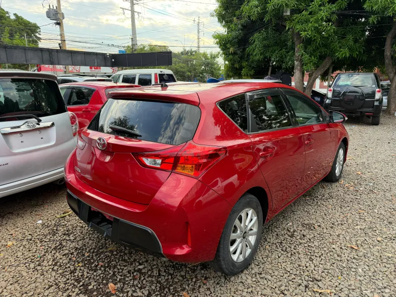 Toyota Auris 2012 - foto 6