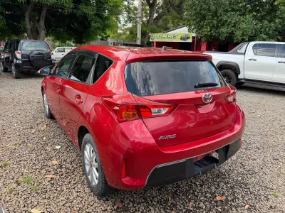 Toyota Auris 2012 - Foto 2