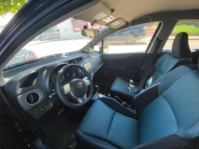 Toyota Vitz 2011 - foto 7