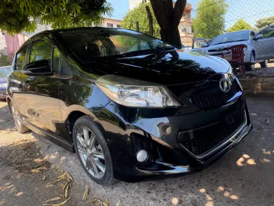 Toyota Vitz 2011 - Foto 2