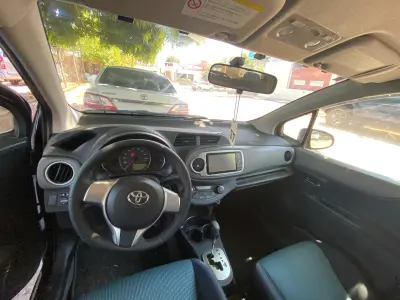 Toyota Vitz 2011 - Foto 6