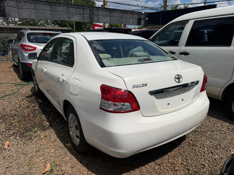 Toyota Belta 2008 - foto 5