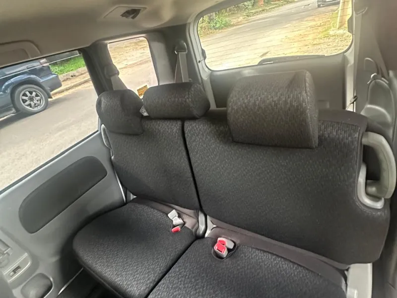 Toyota Sienta 2013 - foto 5