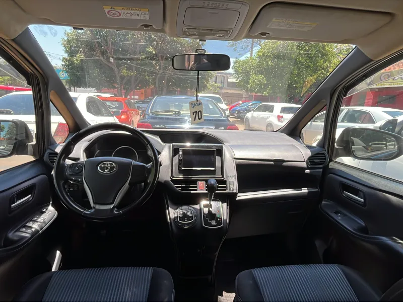 Toyota Voxy 2014 - foto 4